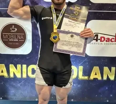 Siemianowiczanin Kamil z rekordem świata w strict curl!